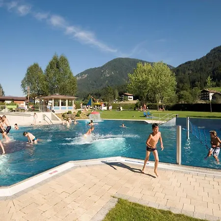 Apartamento In Brixen Near Wilder Kaiser Gondola, Cleaning Included